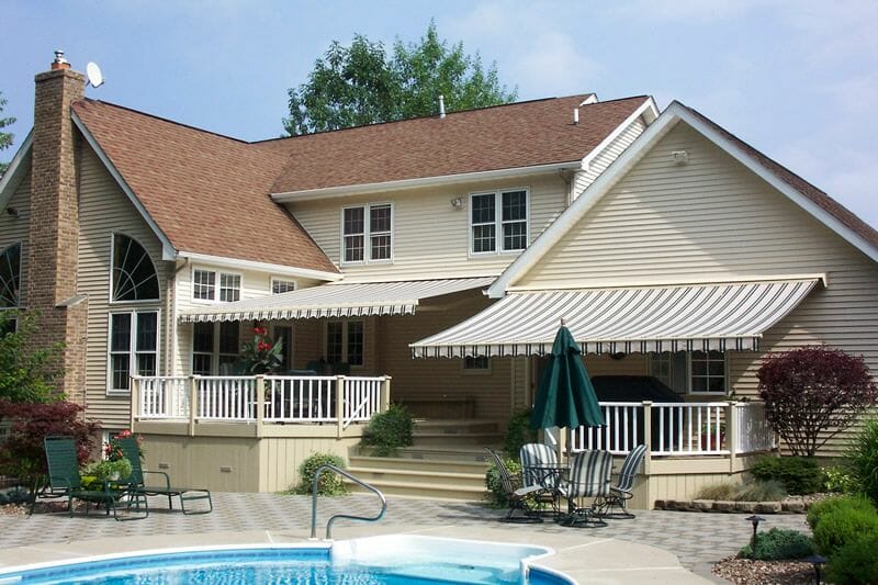 Benefits of Retractable Awnings over Fixed Awnings  
